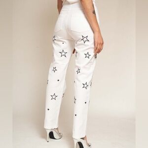 White - High Rise - Straight Leg - Star Embroidered Jeans - Rare Boutique - SZ 2